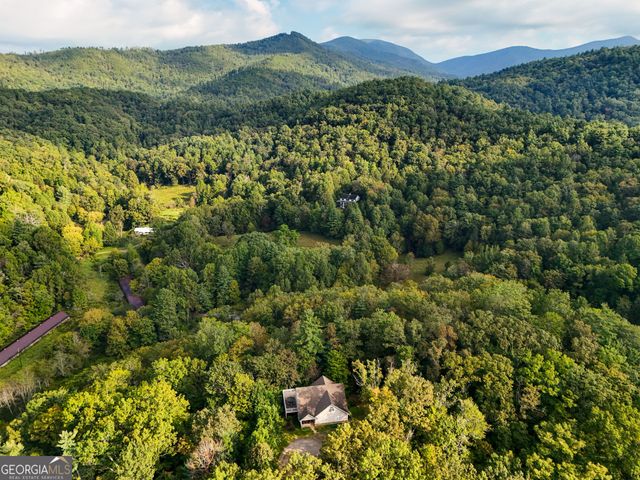 1068 Coleman River Road, Clayton, GA 30525