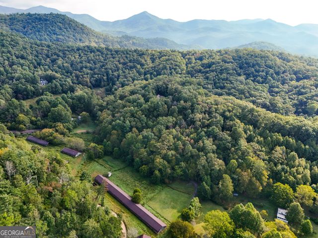 1068 Coleman River Road, Clayton, GA 30525