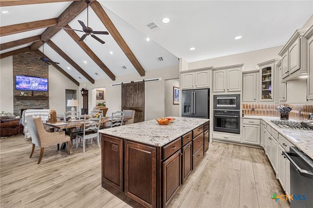 3070 Pecan Meadow Drive, Belton, TX 76513