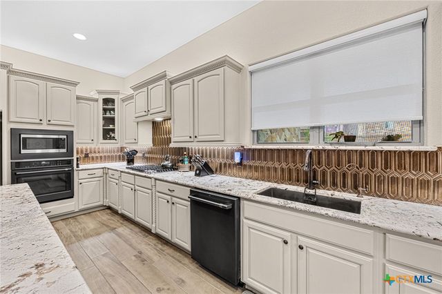 3070 Pecan Meadow Drive, Belton, TX 76513