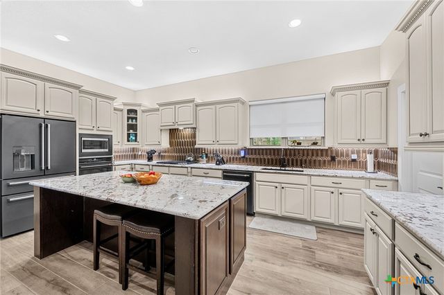 3070 Pecan Meadow Drive, Belton, TX 76513