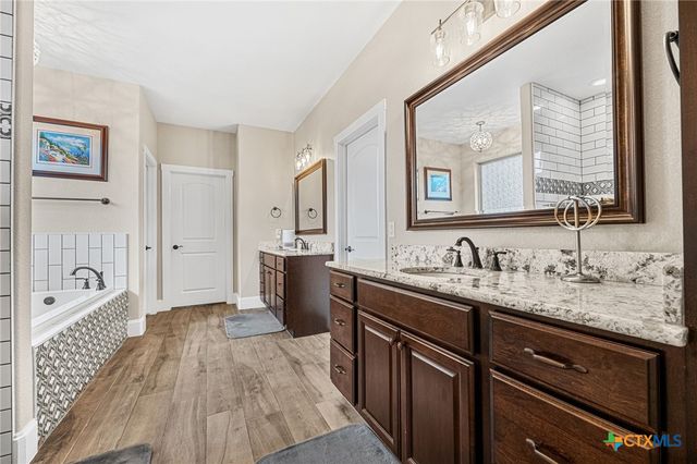 3070 Pecan Meadow Drive, Belton, TX 76513