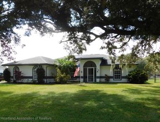 116 Oak Knolls Circle, Sebring, FL 33876