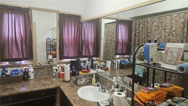 739 W 102nd, Los Angeles, CA 90044