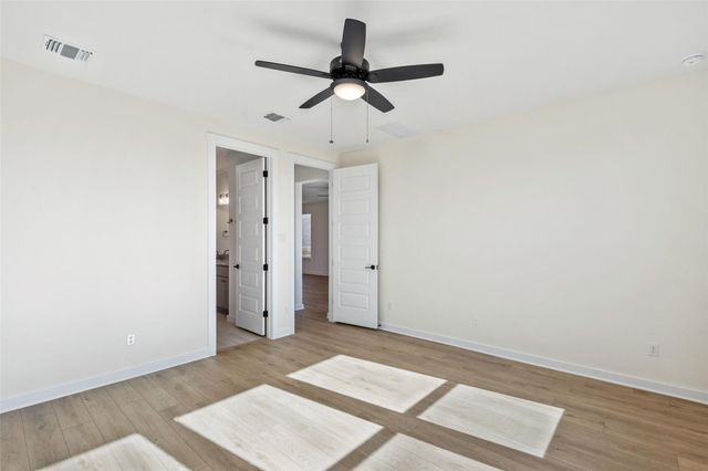 384 Brandywine Road, Hutto, TX 78634