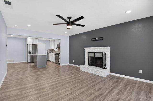 311 Sepulveda Dr, Stockton, CA 95210