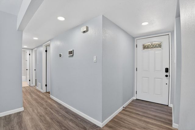 311 Sepulveda Dr, Stockton, CA 95210