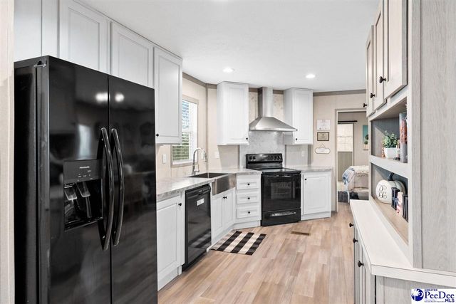 6736 Avery Lane, Florence, SC 29505