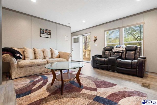 6736 Avery Lane, Florence, SC 29505
