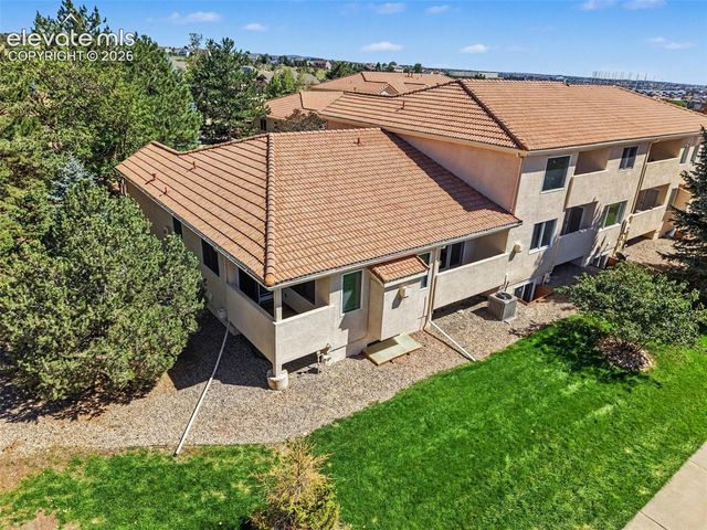 80 Luxury Lane, Colorado Springs, CO 80921