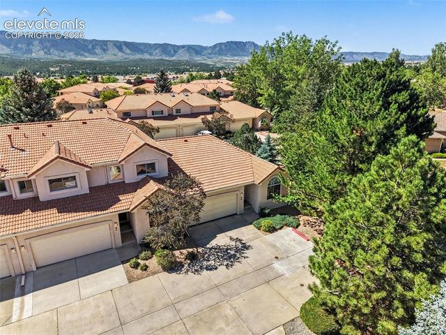 80 Luxury Lane, Colorado Springs, CO 80921
