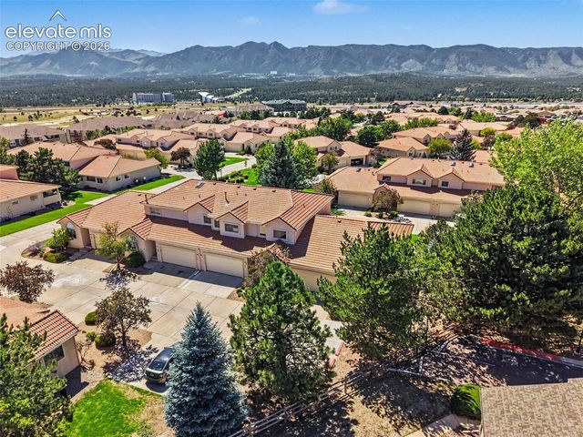 80 Luxury Lane, Colorado Springs, CO 80921