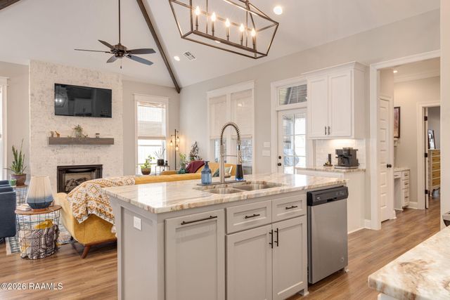 215 Whispering Meadows Road, Broussard, LA 70518