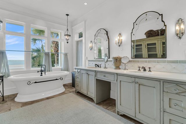 112 Ocean Boulevard, Isle Of Palms, SC 29451