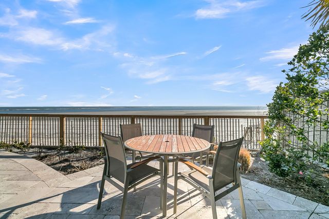 112 Ocean Boulevard, Isle Of Palms, SC 29451