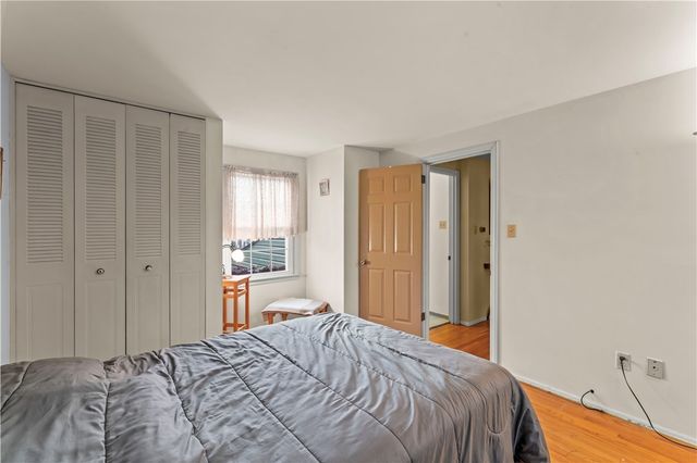 162 E Edgewood Dr, Peters Twp, PA 15317