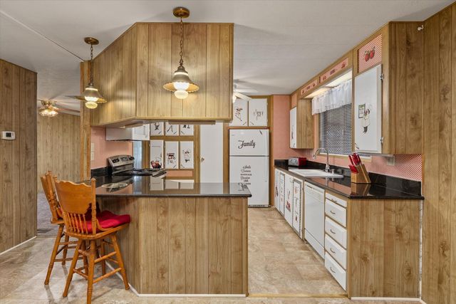 8 La Foret Dr, Oroville, CA 95966