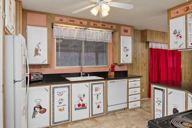 8 La Foret Dr, Oroville, CA 95966