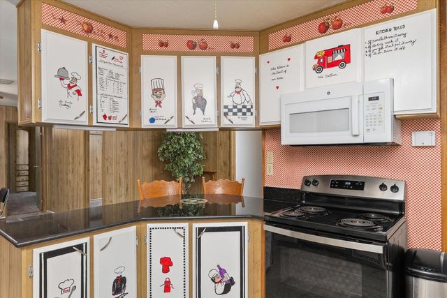 8 La Foret Dr, Oroville, CA 95966