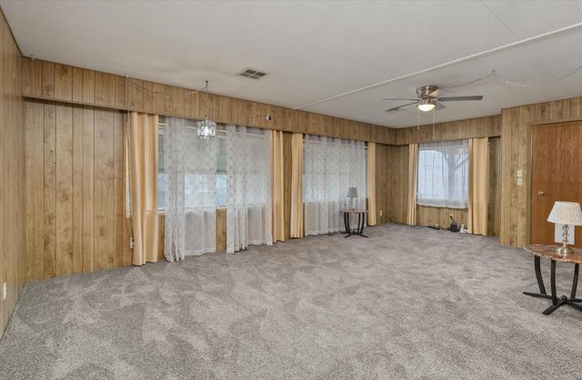 8 La Foret Dr, Oroville, CA 95966