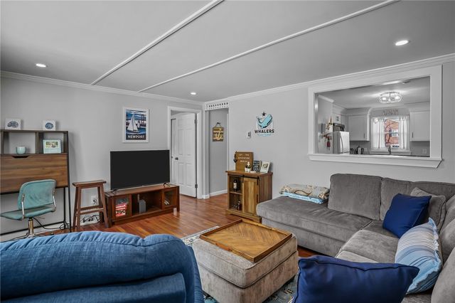 70 Carroll Avenue 310, Newport, RI 02840