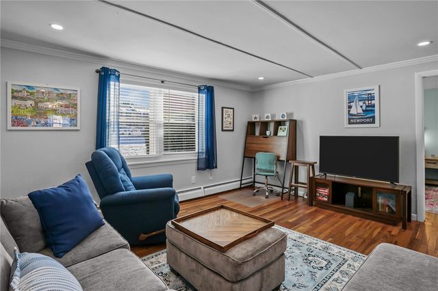 70 Carroll Avenue 310, Newport, RI 02840