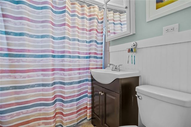 70 Carroll Avenue 310, Newport, RI 02840