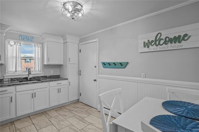 70 Carroll Avenue 310, Newport, RI 02840