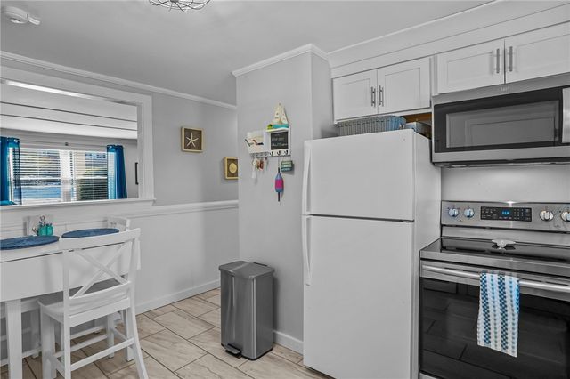 70 Carroll Avenue 310, Newport, RI 02840