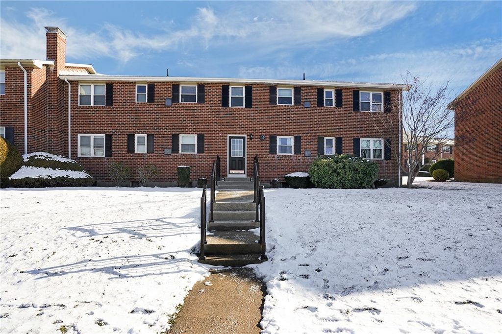 70 Carroll Avenue 310, Newport, RI 02840