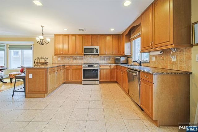 432 Washington Avenue A, Cliffside Park, NJ 07010