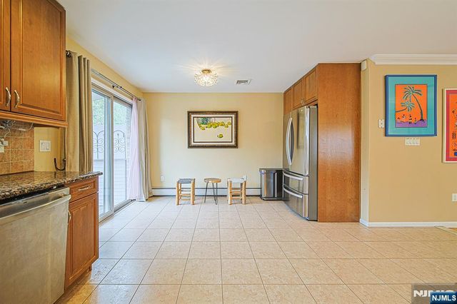 432 Washington Avenue A, Cliffside Park, NJ 07010