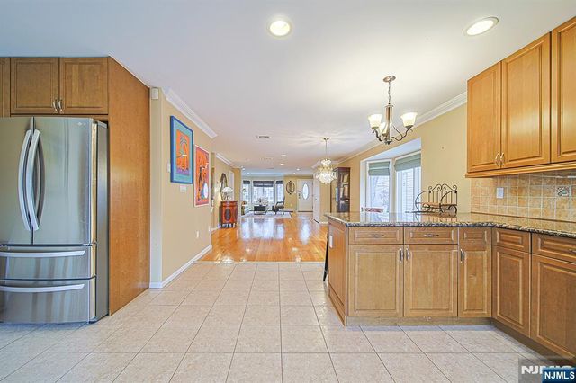 432 Washington Avenue A, Cliffside Park, NJ 07010