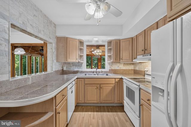55 E CHEROKEE DR, Newark, DE 19713