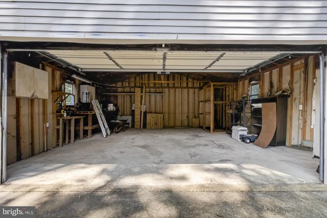 55 E CHEROKEE DR, Newark, DE 19713