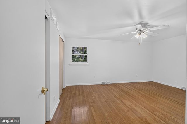 55 E CHEROKEE DR, Newark, DE 19713