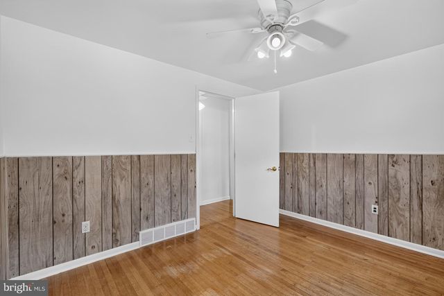 55 E CHEROKEE DR, Newark, DE 19713