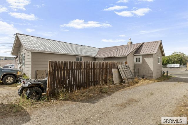 270 1st Street, Idaho Falls, ID 83401