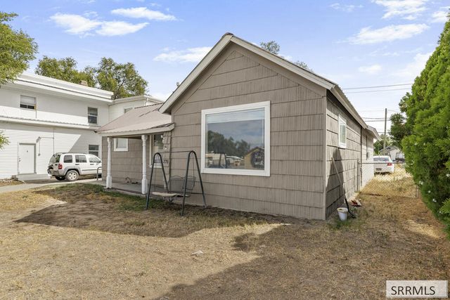 270 1st Street, Idaho Falls, ID 83401