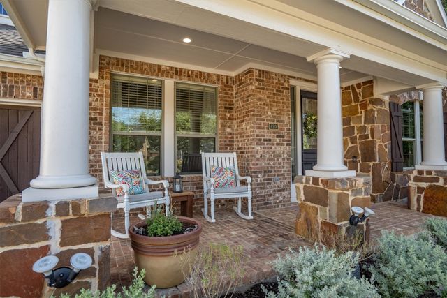 420 Copper Circle, Lantana, TX 76226