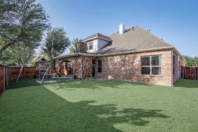 420 Copper Circle, Lantana, TX 76226