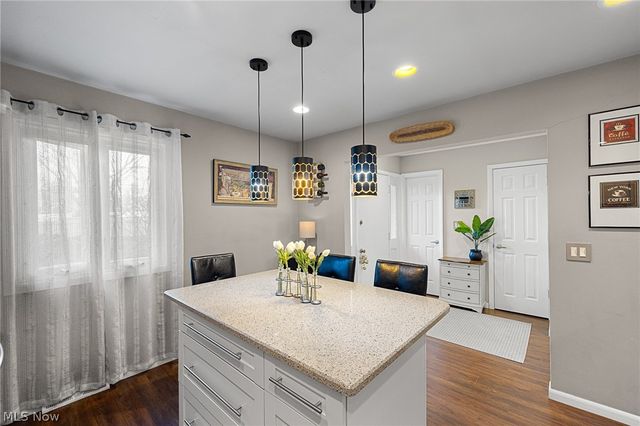 824 S Chillicothe Road 5, Aurora, OH 44202