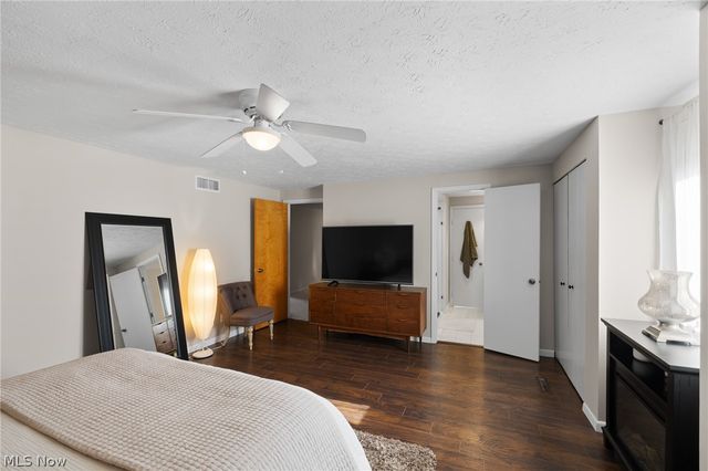 824 S Chillicothe Road 5, Aurora, OH 44202