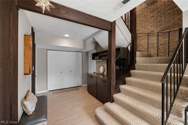 824 S Chillicothe Road 5, Aurora, OH 44202