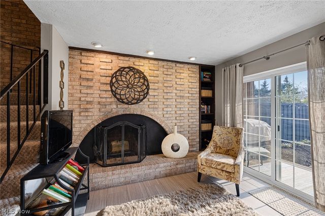 824 S Chillicothe Road 5, Aurora, OH 44202