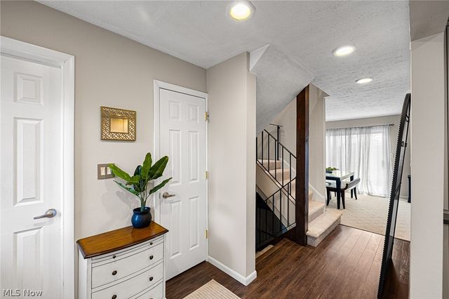 824 S Chillicothe Road 5, Aurora, OH 44202