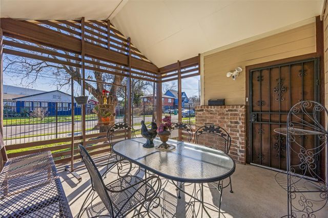 5219 Farmer Street, Houston, TX 77020