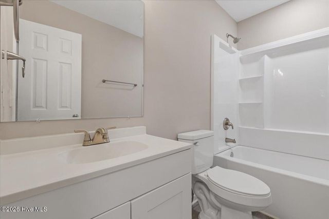 115 Wood River Road, West End, NC 27376