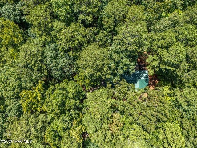 115 Wood River Road, West End, NC 27376