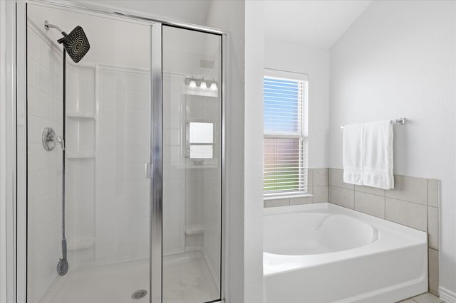 1100 Crest Breeze Drive, Fort Worth, TX 76052